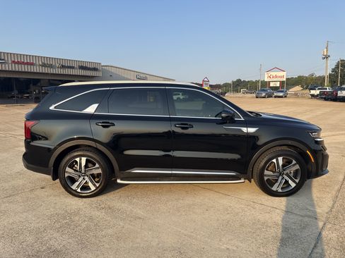 Used 2023 Kia Sorento SX Prestige image 9