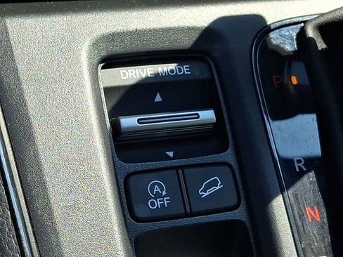 Used 2024 Honda CR-V EX image 25