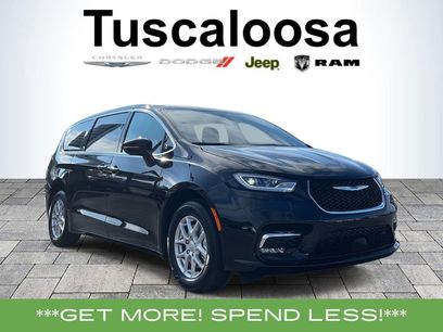 New 2026 Chrysler Pacifica Select