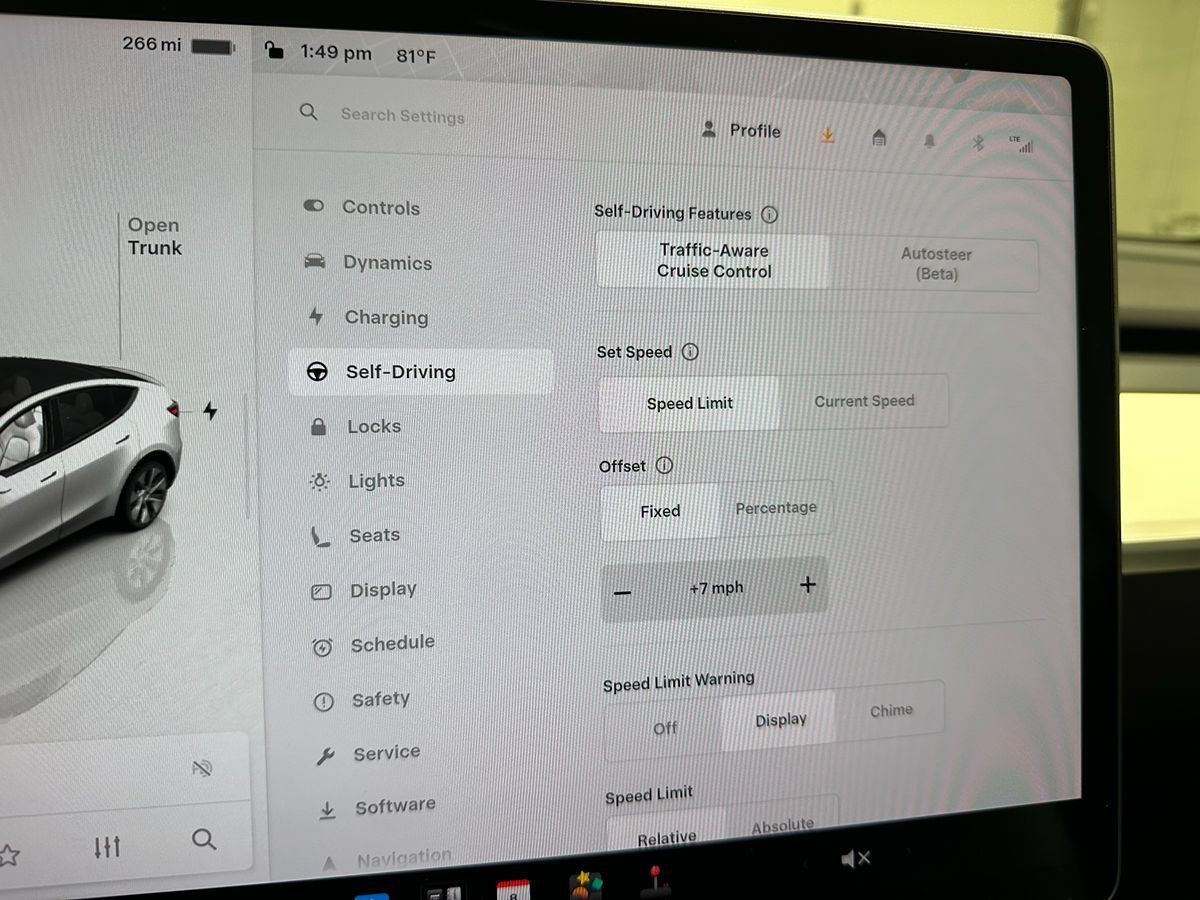 Used 2023 Tesla Model Y AWD image 35