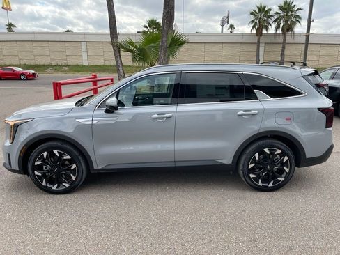 New 2026 Kia Sorento EX w/ EX Premium Package FWD image 4