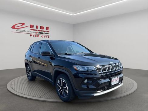 Used 2024 Jeep Compass Limited AWD/4WD image 12