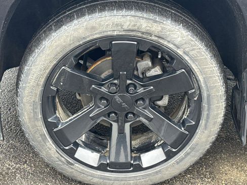 Used 2019 GMC Yukon Denali w/ Denali Ultimate Package image 12