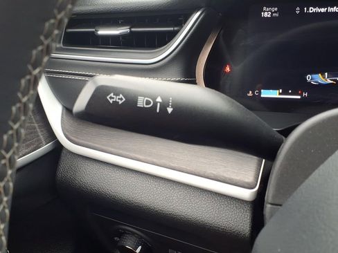 Used 2023 Jeep Grand Cherokee L Limited AWD/4WD image 21