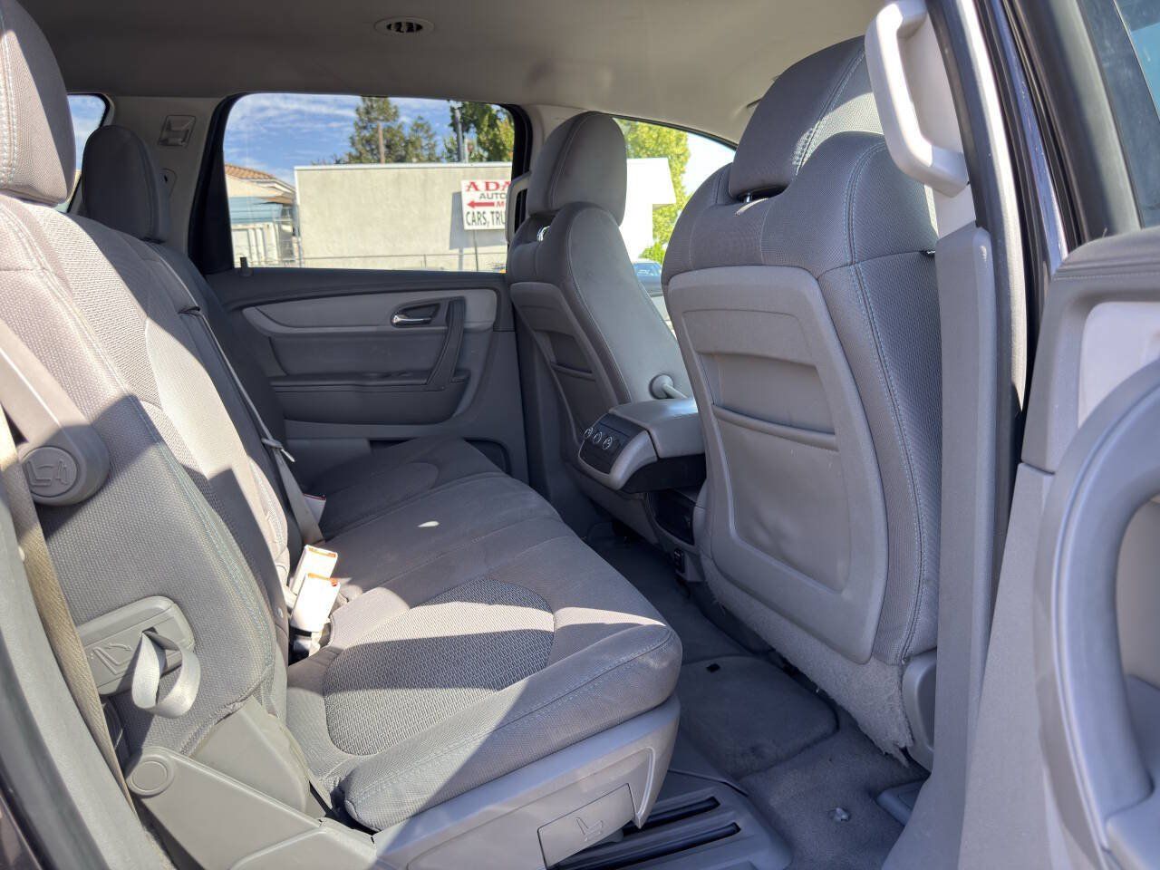 Used 2016 Chevrolet Traverse LS w/ LPO, 'HIT The Road' Package FWD image 12