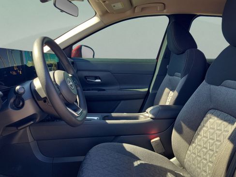 Certified 2025 Nissan Kicks SV FWD image 19