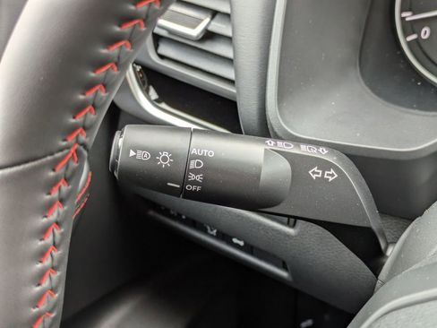 Certified 2025 Nissan Rogue SV AWD/4WD image 21