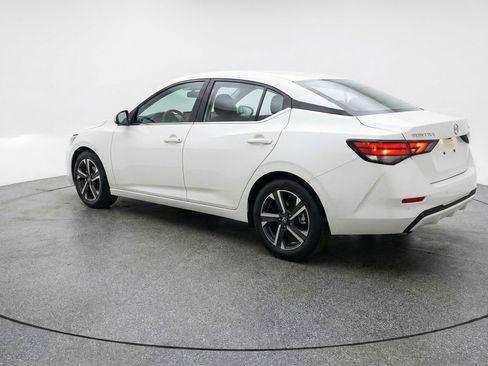 Used 2025 Nissan Sentra SV FWD image 6