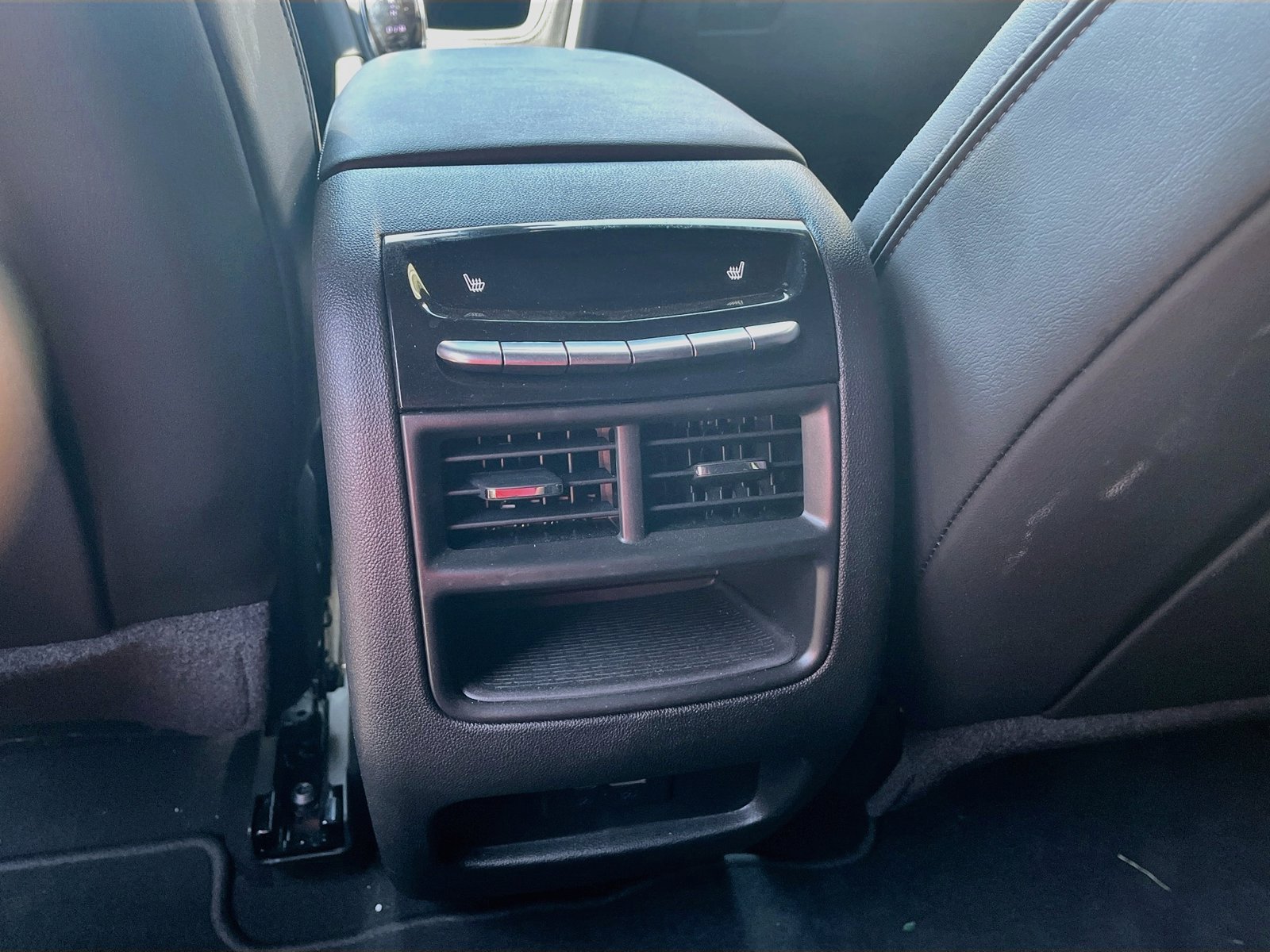 Used 2025 Cadillac XT5 Premium Luxury w/ Technology Package FWD image 27