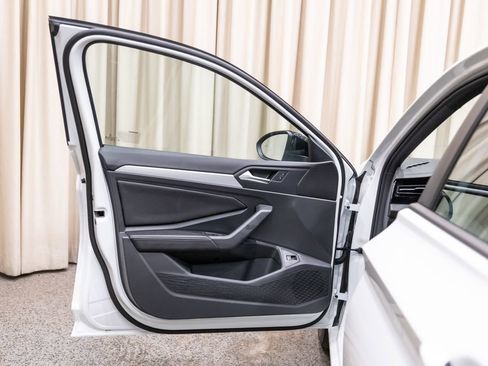 New 2026 Volkswagen Jetta Sport FWD image 8