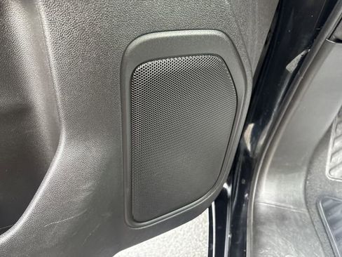 Used 2022 Chevrolet Silverado 1500 LT image 25