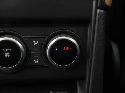 Used 2021 Land Rover Defender 110 X AWD/4WD image 12