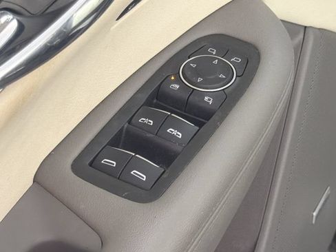 Used 2021 Cadillac XT6 Premium Luxury FWD image 13