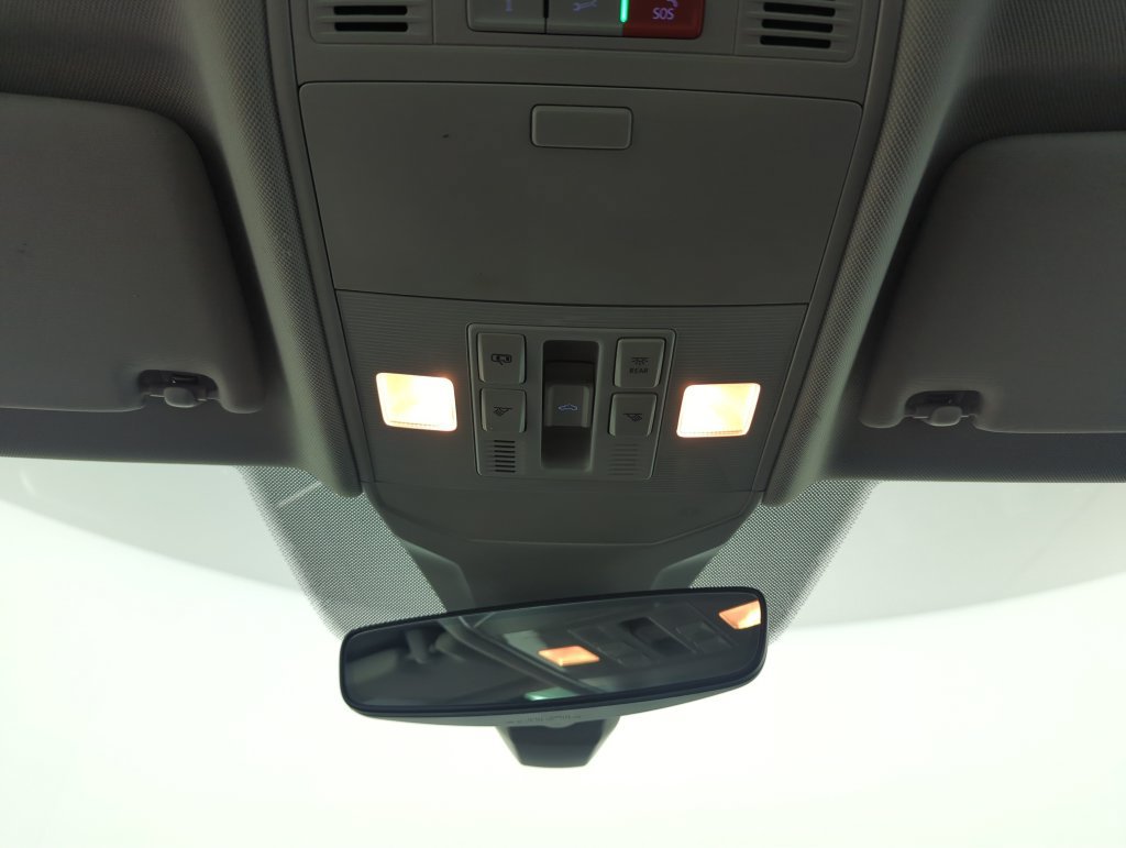 Used 2024 Volkswagen Jetta SE FWD image 26