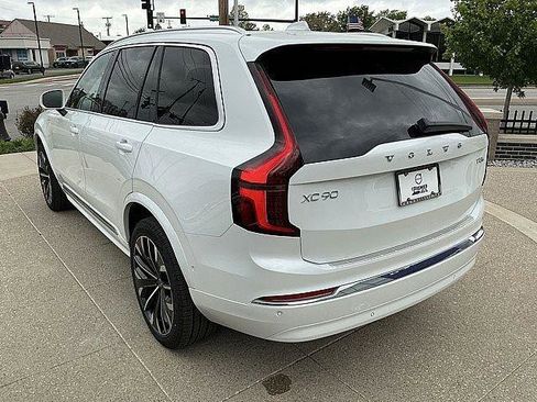New 2026 Volvo XC90 T8 Plus w/ Protection Package AWD/4WD image 10