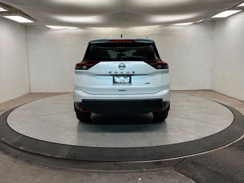 New 2026 Nissan Rogue SV image 4