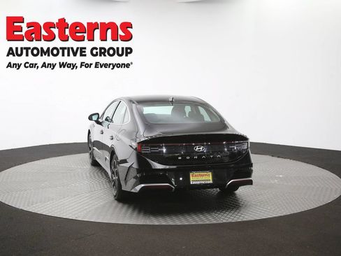 Used 2025 Hyundai Sonata SEL FWD image 37