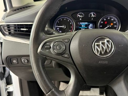 Used 2018 Buick Enclave Essence FWD image 39