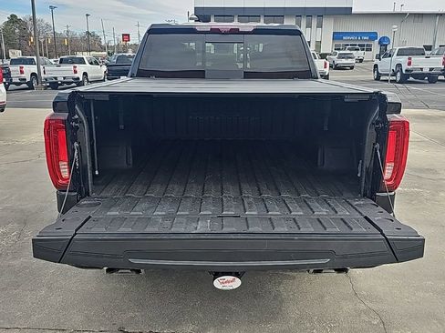 Used 2023 GMC Sierra 1500 Denali w/ Denali Reserve Package AWD/4WD image 9