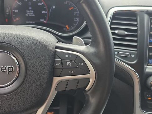 Used 2015 Jeep Grand Cherokee Altitude AWD/4WD image 19