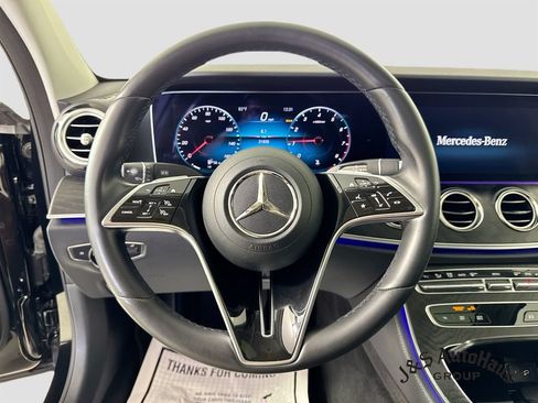 Used 2023 Mercedes-Benz E 350 4MATIC Sedan image 12
