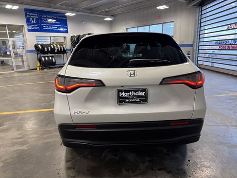 New 2026 Honda HR-V LX image 6