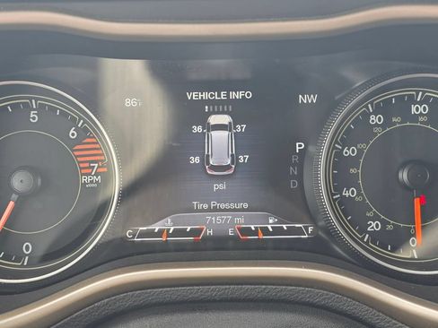 Used 2016 Jeep Cherokee Limited AWD/4WD image 17