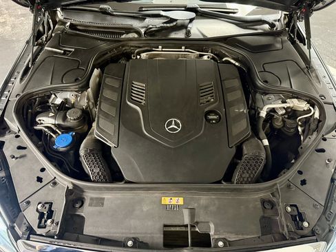 Used 2020 Mercedes-Benz S 560 4MATIC Sedan image 6