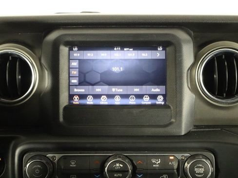 Used 2019 Jeep Wrangler Unlimited Rubicon AWD/4WD image 25