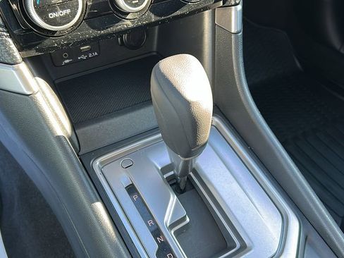 Certified 2023 Subaru Forester Premium image 18