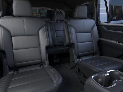 New 2026 GMC Acadia Elevation w/ Elevation Premium Package FWD image 17