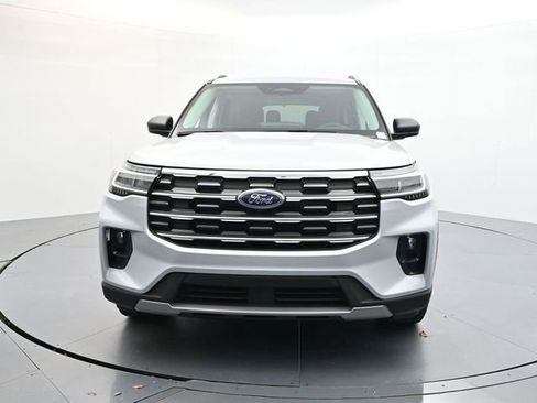 New 2026 Ford Explorer Active w/ Active Comfort Package image 2