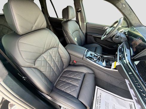 New 2026 BMW X5 xDrive40i w/ M Sport Package AWD/4WD image 14
