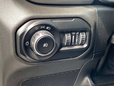 Used 2021 Jeep Wrangler Unlimited Sport image 17