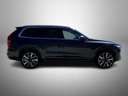 Used 2021 Volvo XC90 T6 Momentum w/ Advanced Package AWD/4WD image 4