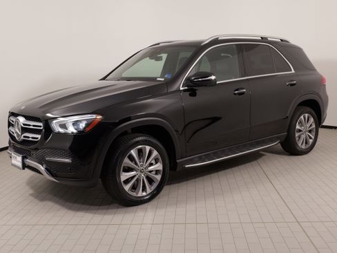 Used 2021 Mercedes-Benz GLE 450 4MATIC image 1