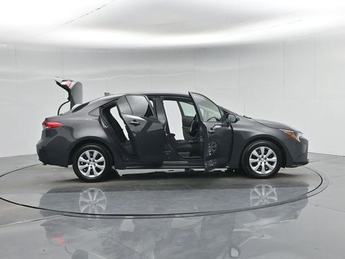 Used 2024 Toyota Corolla LE image 5