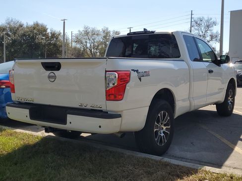 Certified 2024 Nissan Titan SV image 4