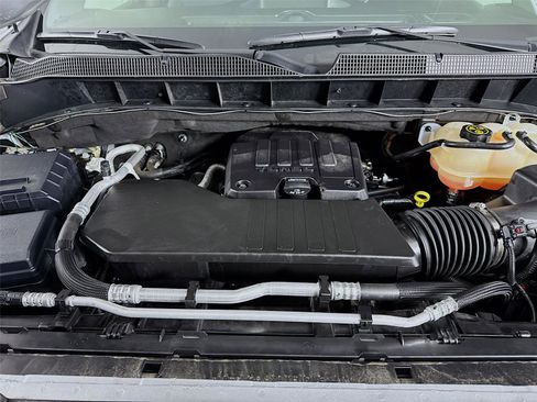 Used 2022 Chevrolet Silverado 1500 Custom image 28