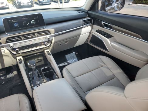 Used 2020 Kia Telluride EX w/ EX Premium Package image 17