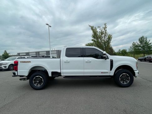 Used 2023 Ford F250 Lariat w/ Lariat Ultimate Package AWD/4WD image 9