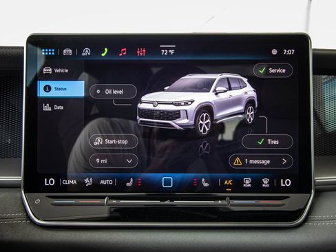 New 2026 Volkswagen Tiguan SE R-Line FWD image 45