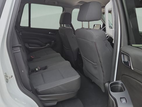 Used 2019 Chevrolet Tahoe LS RWD image 15
