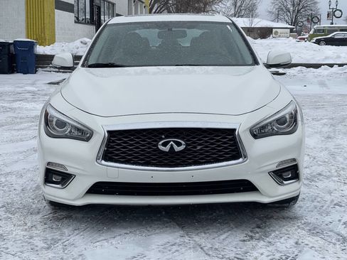 Used 2018 INFINITI Q50 Luxe w/ Essential Package (3.0T Luxe) image 2