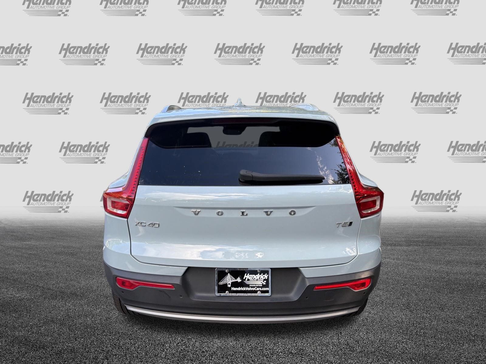 Used 2019 Volvo XC40 T5 Momentum AWD/4WD image 9