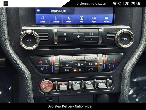 Used 2022 Ford Mustang Shelby GT500 w/ Technology Package RWD image 35