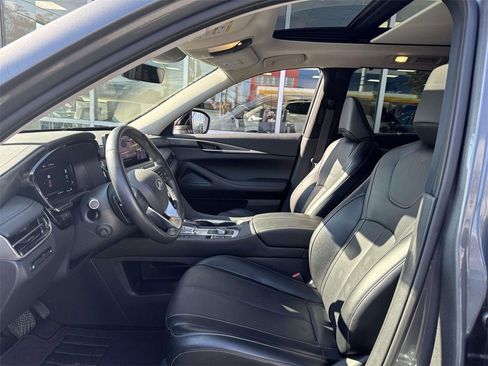 Used 2024 INFINITI QX60 Luxe image 18