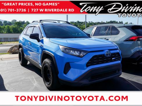 Certified 2019 Toyota RAV4 LE w/ Carpet Mat Package AWD/4WD image 1