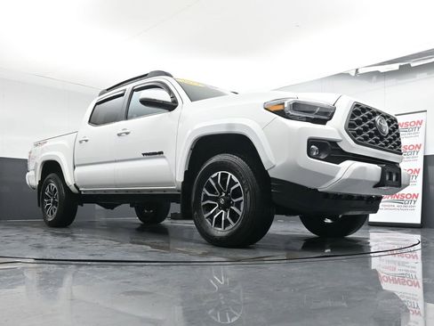 Used 2023 Toyota Tacoma TRD Sport image 34