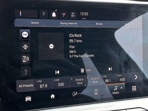 Used 2024 Jeep Compass Latitude image 16